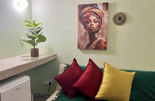 Uis Cottage | 100% Green Eco with solar Brandberg view and stargazing, cottage nestled in Uis.