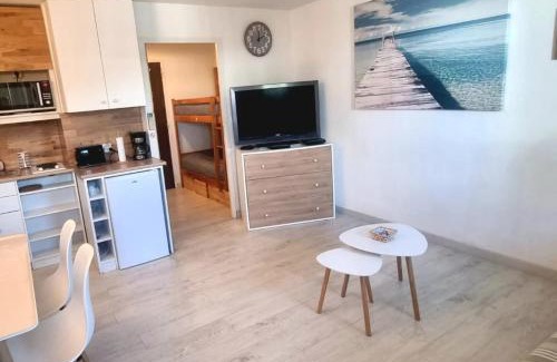 Le Grau-Du-Roi Apartment | 100 m de la plage - Les Cigales de Mer - Studio Cabine - Parking
