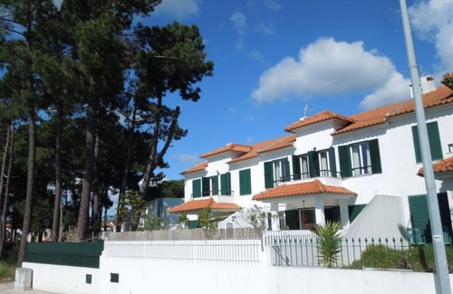 Faulha House | ☀ 100 m² vacation home, pool,⛱ Sesimbra beach, TV/WLAN, Lisbon in 30 min