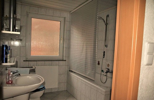 Schonau Apartment | 100 m2 Whng. at unbeatable price! In the middle of beautiful Schönau! Up to 10 pers