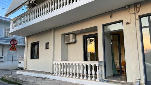 Xylokastron Apartment | 100 meters from the sea