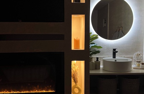 Montrouge Bed & Breakfast | 100% Private Spa with sauna and jaccuzzi