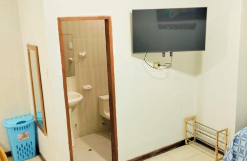 Iquitos Apartment | 100 RV APARTMENTS IQUITOS PERU-Apartamento primer piso con ventana a piscina
