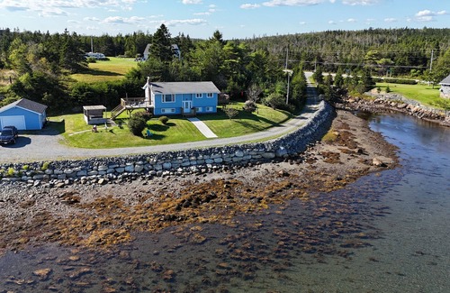 Tangier House | 100 Wild Islands Oceanfront Home with hot tub and Kayaks