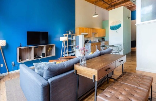 Downtown Apartment | 100 Year Old Historic Brick 2BR Loft High Ceiling3