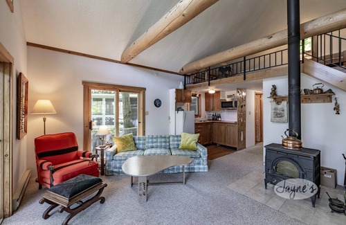 Muskoka Lakes Cottage | 1000' of Private Frontage on Lake Muskoka! All Day Sun! Waterslide!