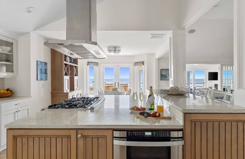Folly Beach House | 1001 E. Arctic - Out Of The Blue - Unique Outdoor Space- Luxury
