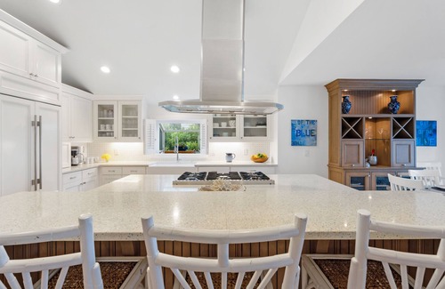 Folly Beach House | 1001 E. Arctic - Out Of The Blue - Unique Outdoor Space- Luxury