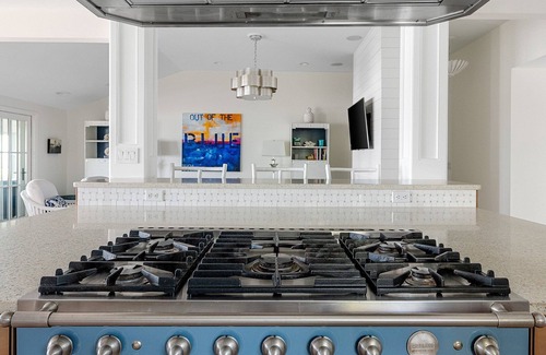 Folly Beach House | 1001 E. Arctic - Out Of The Blue - Unique Outdoor Space- Luxury
