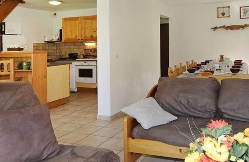Le Bettaix Apartment | 100m from ski slopes, Ground floor, sauna, balcony, parking, tv, ski locker, 120m², Les Menuires