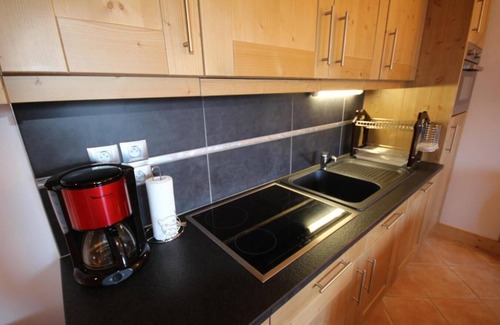 Bisanne 1500 Apartment | 100m from ski slopes, 3rd floor, view panoramic, swimming pool, balcony, parking, tv, ski locker