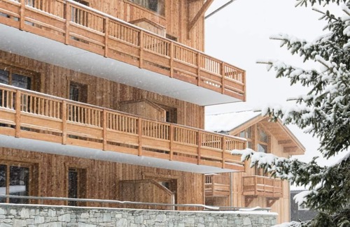 Les Brevieres Apartment | 100m from ski lifts, fitness, swimming pool, sauna, hammam, balcony, tv, 80m², Tignes