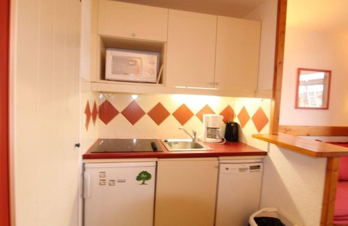 Bergers Apartment | 100m from ski slopes, 2nd floor, balcony, tv, ski locker, 24m², Alpe d'Huez