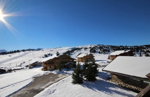 Les Saisies Apartment | 100m from ski slopes, 2nd floor, balcony, tv, ski locker, 33m², Les Saisies