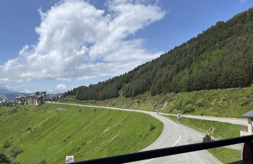 Peyragudes Apartment | 100m from ski slopes, 3rd floor, view valley, balcony, parking, tv, ski locker, 80m², Peyragudes
