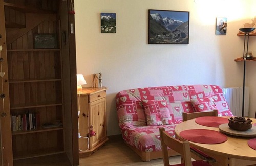 Montalbert Apartment | 100m from ski slopes, 4th floor, balcony, tv, ski locker, 55m², Montalbert