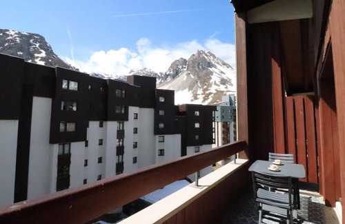 Tignes Apartment | 100m from ski slopes, 5th floor, balcony, tv, ski locker, 55m², Tignes