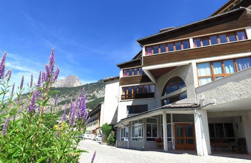 Ceillac Apartment | 100m from ski slopes, balcony, parking, tv, ski locker, 23m², Ceillac en Queyras