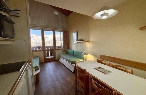 Bellentre Apartment | 100m from ski slopes, 4th floor, balcony, tv, ski locker, 28m², Montchavin La Plagne