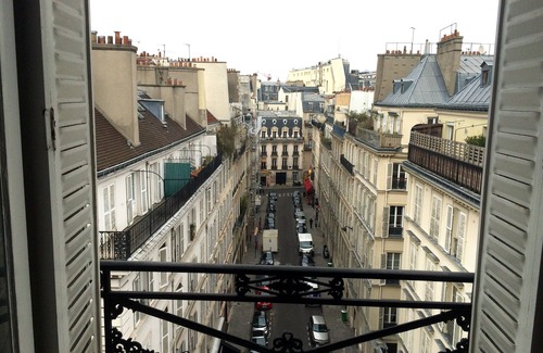 Madeleine Apartment | 100m2 designer apartment, sunny and quiet in the heart of Paris.