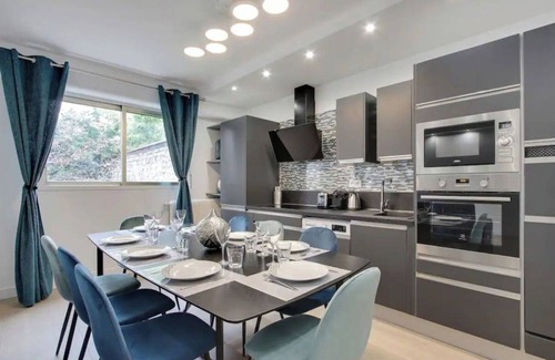 16th Arrondissement Apartment | 100sqm 3 bedroom located in Trocadero