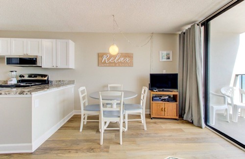 Wilmington Beach Condo | 1010 Relax, Unwind, Enjoy by Atlantic Towers