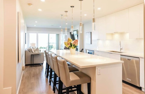 Central Okanagan Apartment | 103 - Bright & Cozy Space with Natural Light - Casa Loma