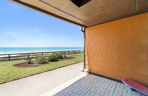 Panama City Beach Condo | 104 polynesian GROUND FLOOR WALK 2 PIER PARK