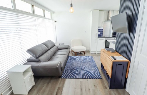 Chapel Saint Leonards Cottage | 104 THE LAURELS, country holiday cottage in Chapel St Leonards
