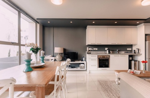 Green Point Apartment | 104 The legacy