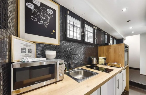 Quartier du Faubourg-Montmartre Apartment | 105-Suite Eliot - Superb Duplex in Paris