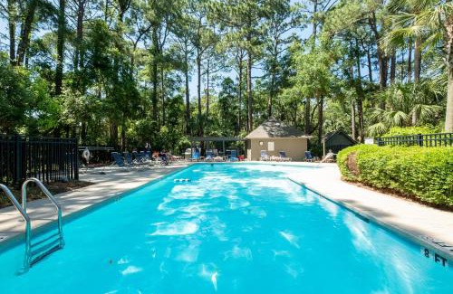 West Beach House | 1063 Sparrow Pond Cottage Woodland View
