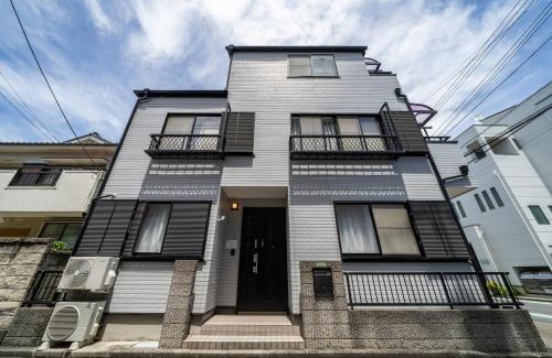 Katsushika Apartment | 107, TakasagoA, Entire house for rent