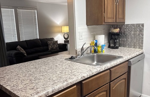 Daphne Condo | 1085 Cozy 1 Bedroom Condo on Mobile Bay
