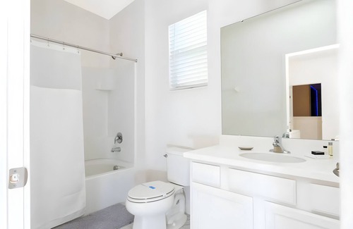 Kissimmee Resort | 10BD Bella Vida Beautiful Home Near Parks (BV 303)