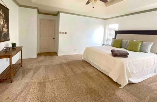 North Arlington House | 10min drive to AT&T Stadium, Globe Life Field, and Six Flags