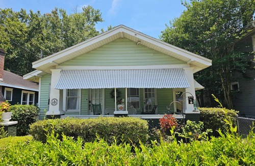 Riverside House | 10min->Jags Stadium, King BR, W/D, Free Parking