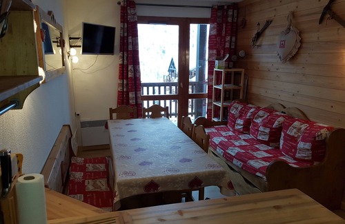 Valmeinier Apartment | 10p duplex apartment, town center & in front of the slopes 1850 m mountain view