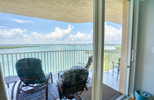Fort Myers Beach Condo | 10th Floor Natures Lovers Paradise Lovers Key 1002
