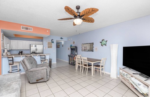 Navarre Beach Condo | 10th Floor OceanFront,Free Beach Chairs & Unbrella Service HeatedPool ArcadeGame