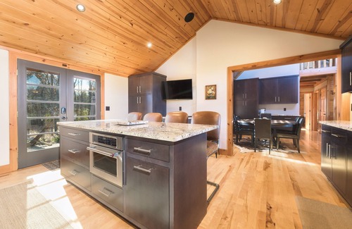 Fennville Cabin | 11 Acre Wood - Cabin getaway - fishing/swimming pond - hot tub