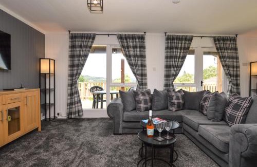 Kilmun House | 11 Gorsecroft