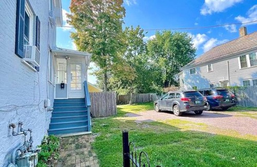 Old North End Apartment | 11 Lafountain · 2BR in the ♥ of Burlington with Off Street Parking