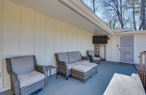 Conley House | 11 Mi to Dtwn Atlanta: Conley Home w/Yard