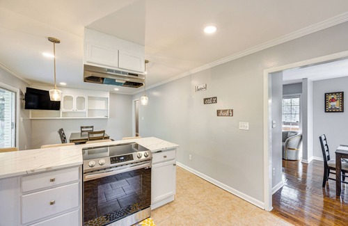 New Castle House | 11 Mi to Dtwn Birmingham: Home w /Pool Table!