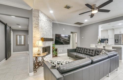 Northeast Houston House | 11 Mi to Dtwn Family Home in Houston!