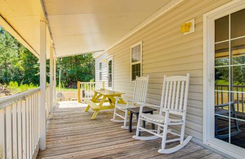 Hampstead House | 11 Mi to ICW Coastal Carolina Home with Pool Access
