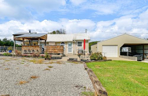 Somerset House | 11 Mi to Lake Cumberland! Retreat with Gazebo