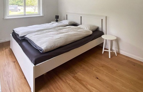 Kalvsvik House | 11 person holiday home in VÄXJÖ