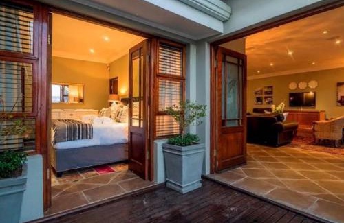 Paradise House | 11 Protea